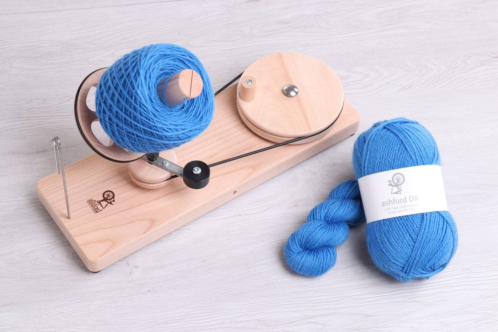LALAFINA 1pc Mini Size Ball Winder Manual Yarn Winder
