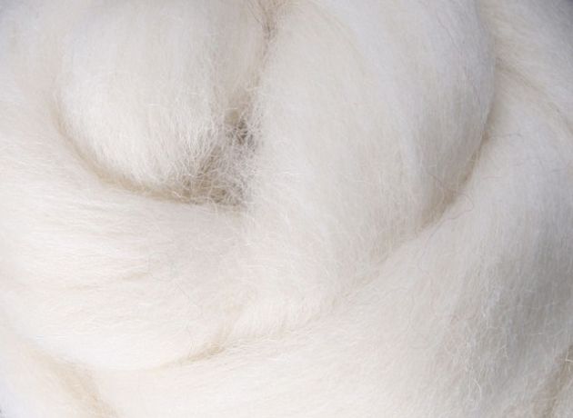 30 Micron Corriedale Wool Sliver/Roving/Top - Natural White - 1kg